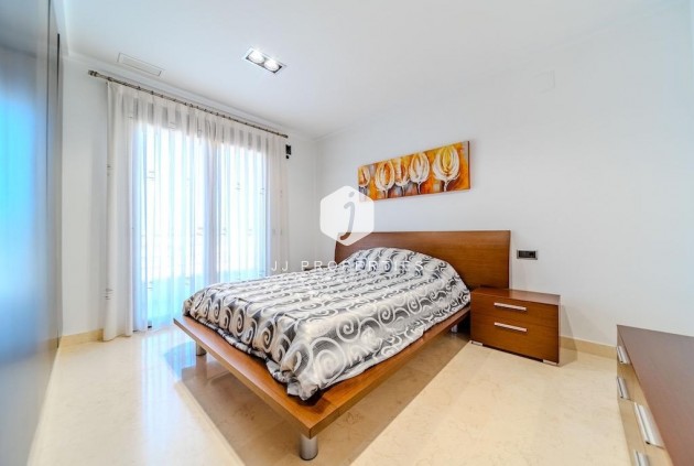 Tweedehands - Villa -
Cabo Roig - Costa Blanca