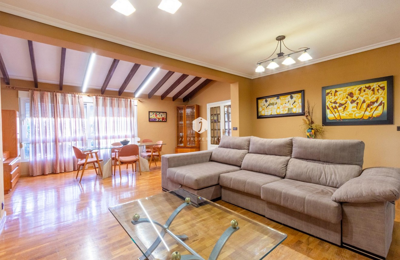 Tweedehands - Villa -
Torrevieja - Los Balcones