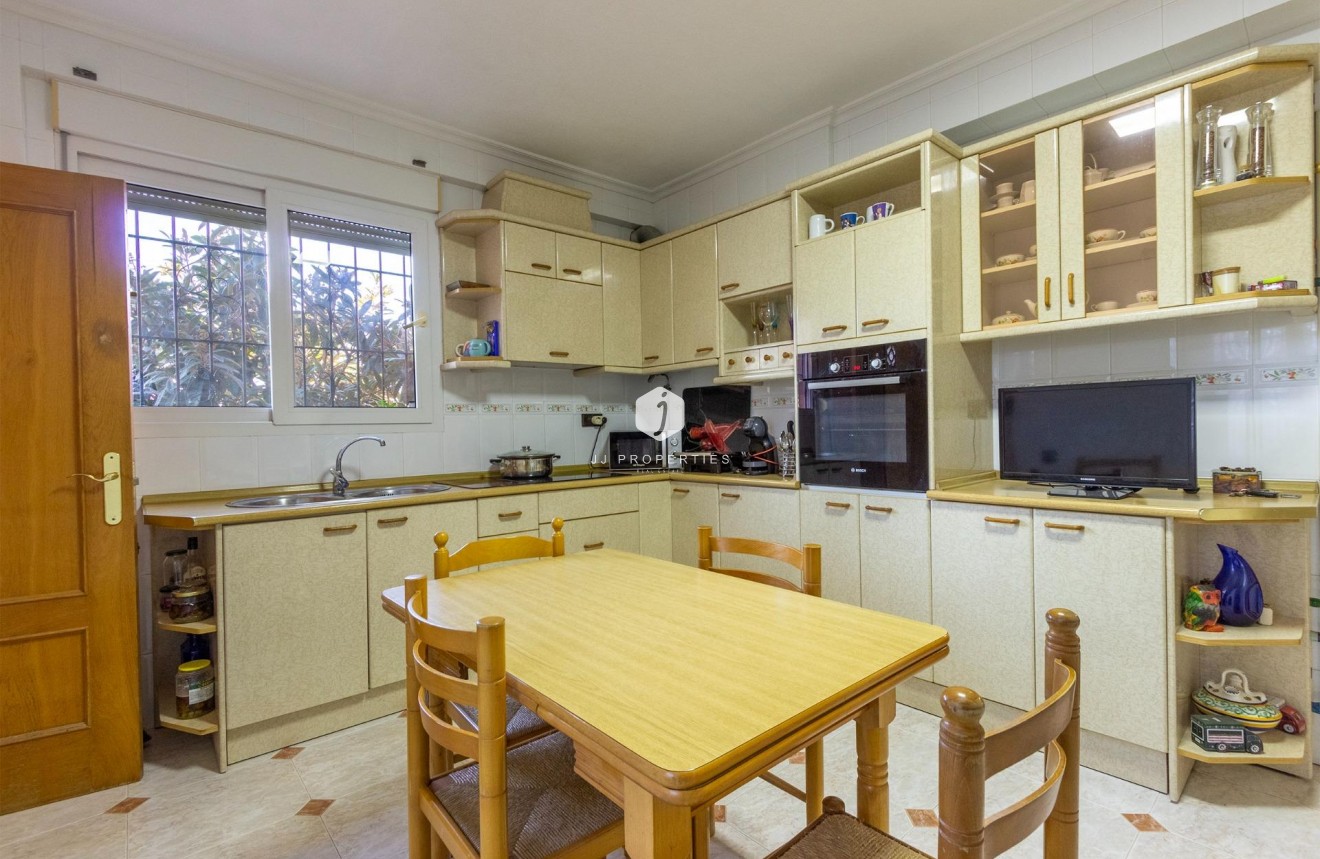 Tweedehands - Villa -
Torrevieja - Los Balcones