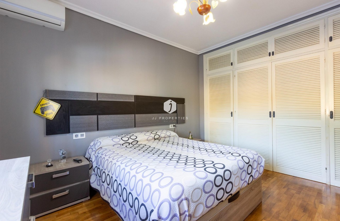 Tweedehands - Villa -
Torrevieja - Los Balcones