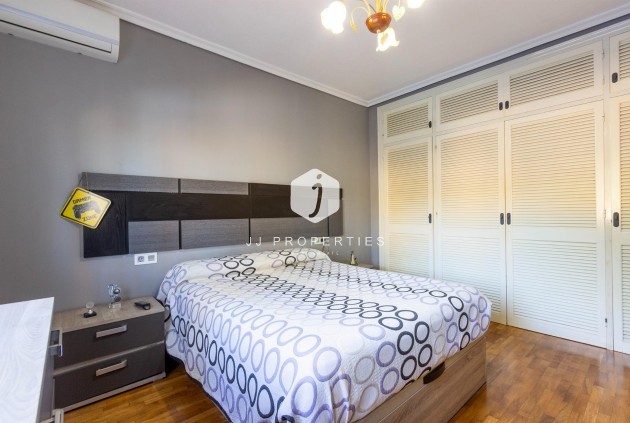 Tweedehands - Villa -
Torrevieja - Los Balcones