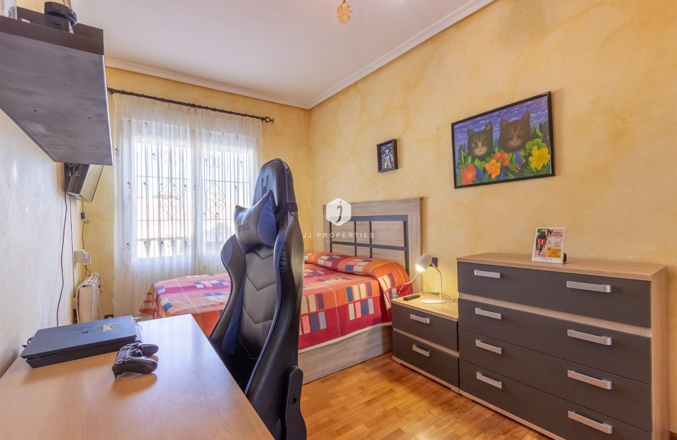 Tweedehands - Villa -
Torrevieja - Los Balcones