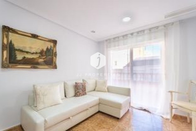 Tweedehands - Appartement / flat -
Torrevieja - Playa del Cura