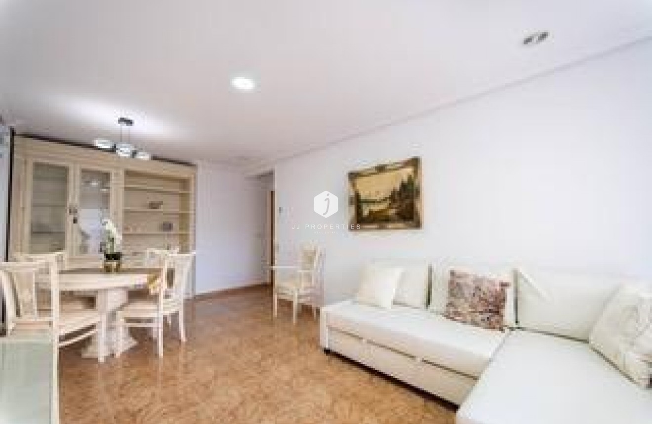 Tweedehands - Appartement / flat -
Torrevieja - Playa del Cura