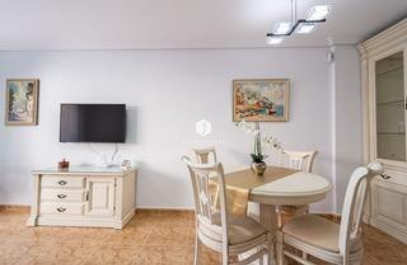 Tweedehands - Appartement / flat -
Torrevieja - Playa del Cura