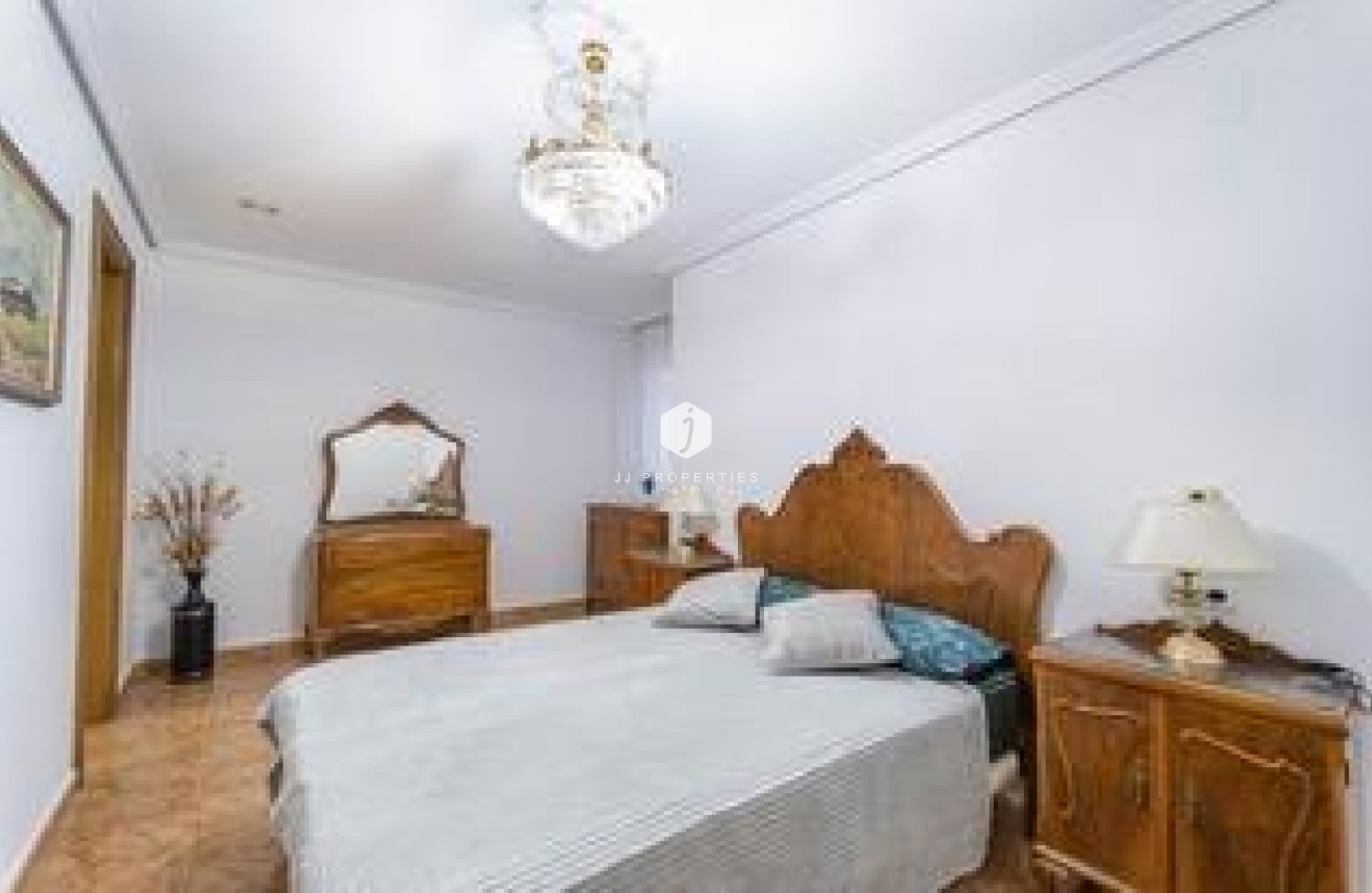 Tweedehands - Appartement / flat -
Torrevieja - Playa del Cura