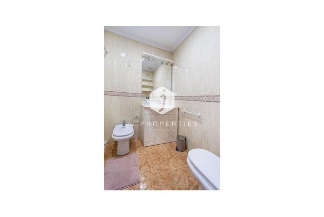 Tweedehands - Appartement / flat -
Torrevieja - Playa del Cura