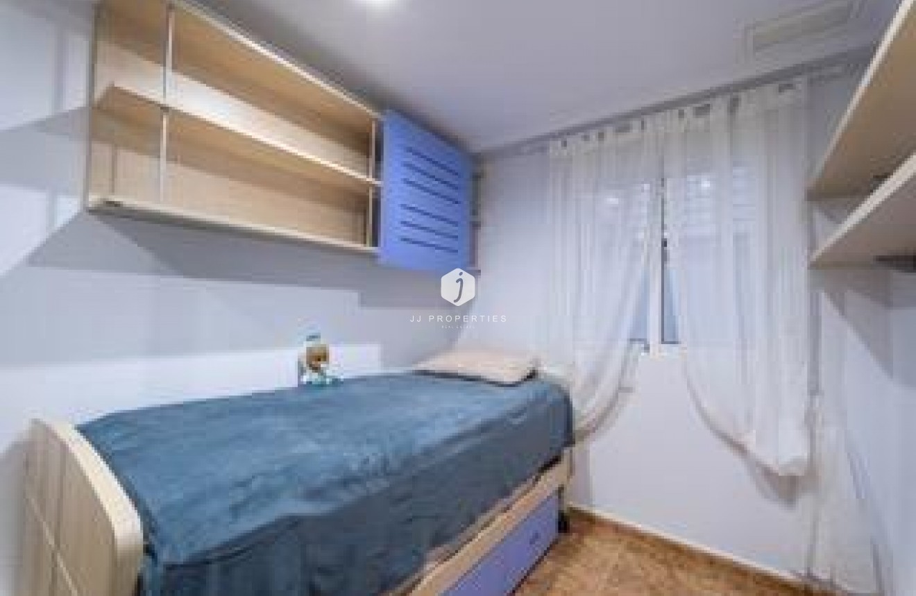 Tweedehands - Appartement / flat -
Torrevieja - Playa del Cura