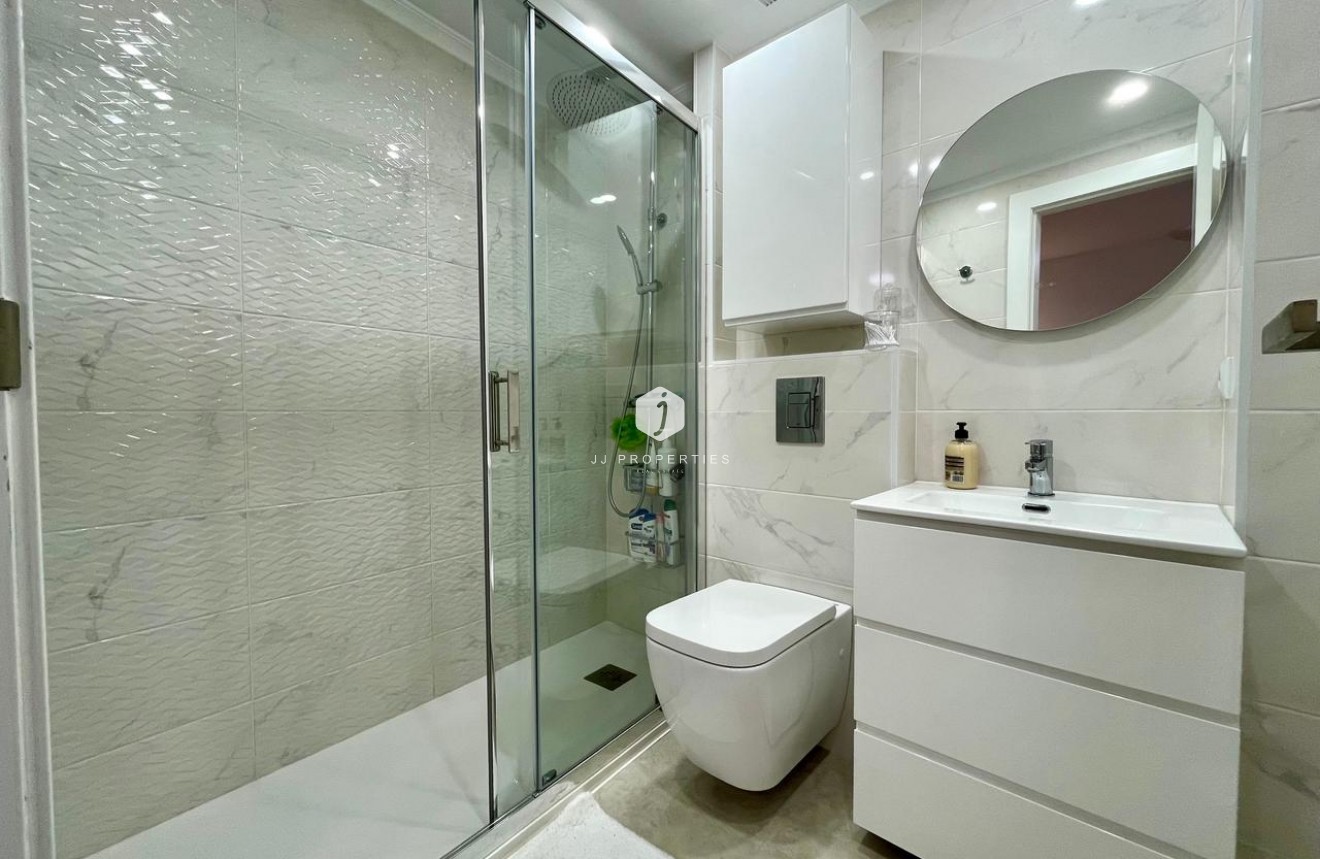 Tweedehands - Appartement / flat -
Torrevieja - Costa Blanca