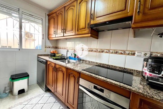 Tweedehands - Appartement / flat -
Torrevieja - Costa Blanca