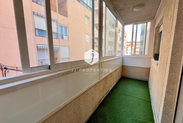 Tweedehands - Appartement / flat -
Torrevieja - Costa Blanca