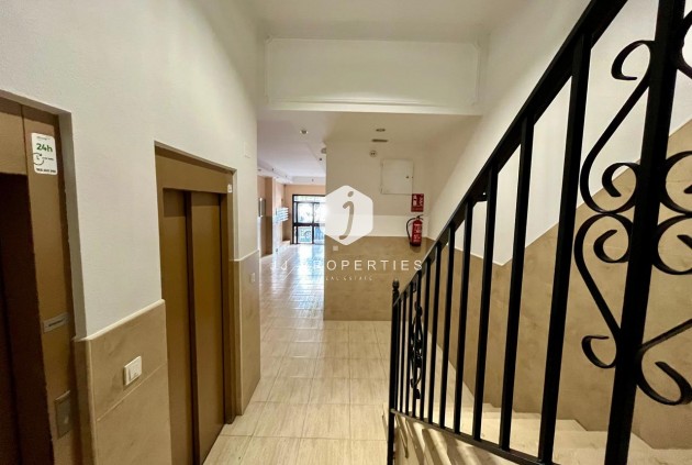 Tweedehands - Appartement / flat -
Torrevieja - Costa Blanca