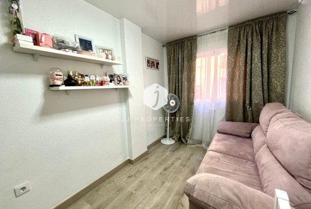 Tweedehands - Appartement / flat -
Torrevieja - Costa Blanca