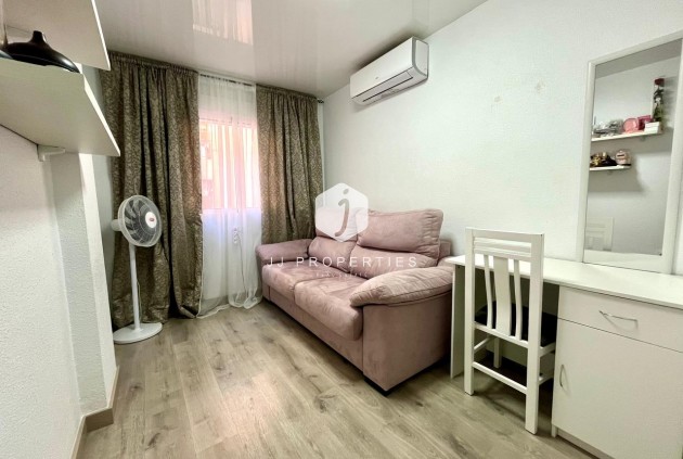 Tweedehands - Appartement / flat -
Torrevieja - Costa Blanca