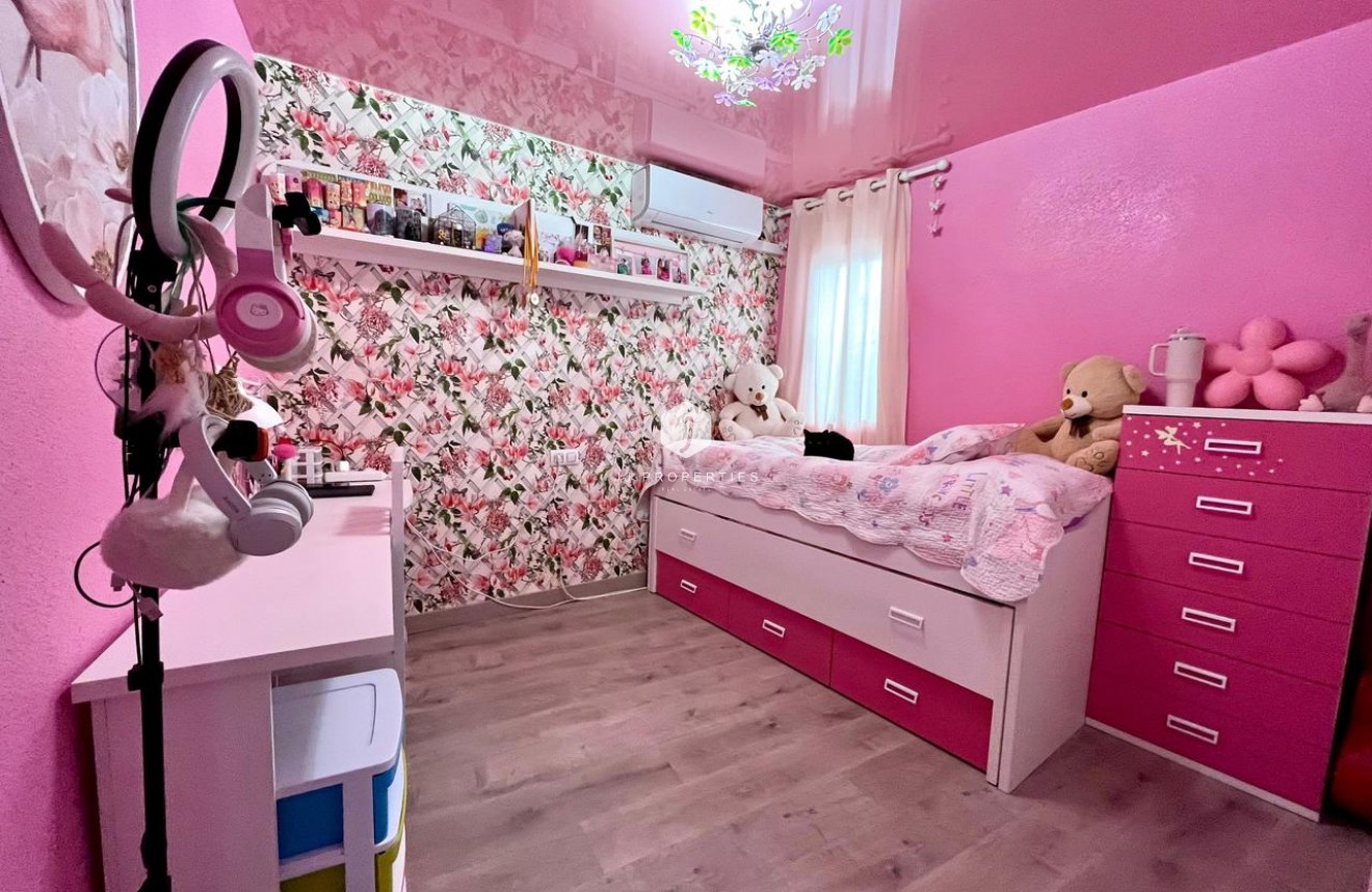 Tweedehands - Appartement / flat -
Torrevieja - Costa Blanca