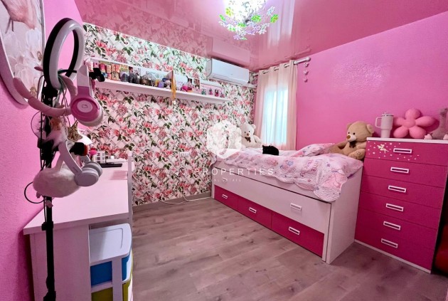 Tweedehands - Appartement / flat -
Torrevieja - Costa Blanca