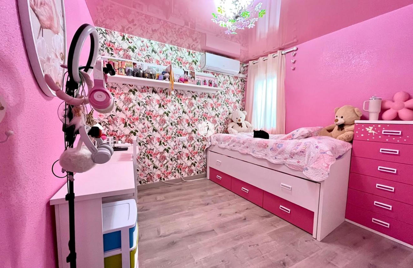 Tweedehands - Appartement / flat -
Torrevieja - Costa Blanca