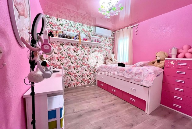 Tweedehands - Appartement / flat -
Torrevieja - Costa Blanca