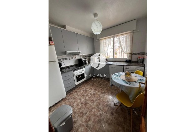 Tweedehands - Penthouse -
Torrevieja - La Florida