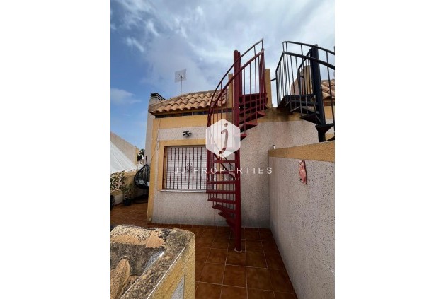 Tweedehands - Penthouse -
Torrevieja - La Florida