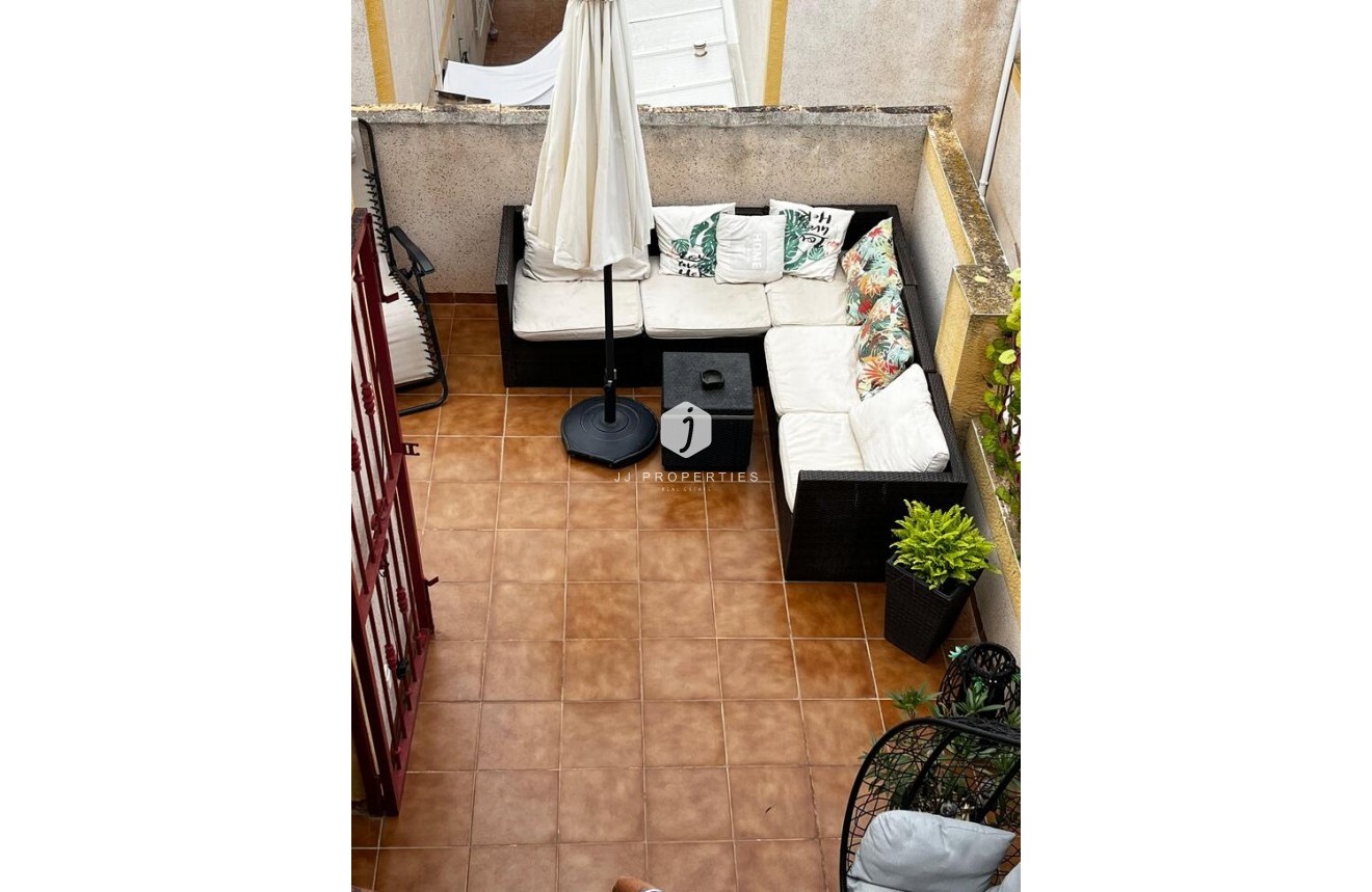 Tweedehands - Penthouse -
Torrevieja - La Florida