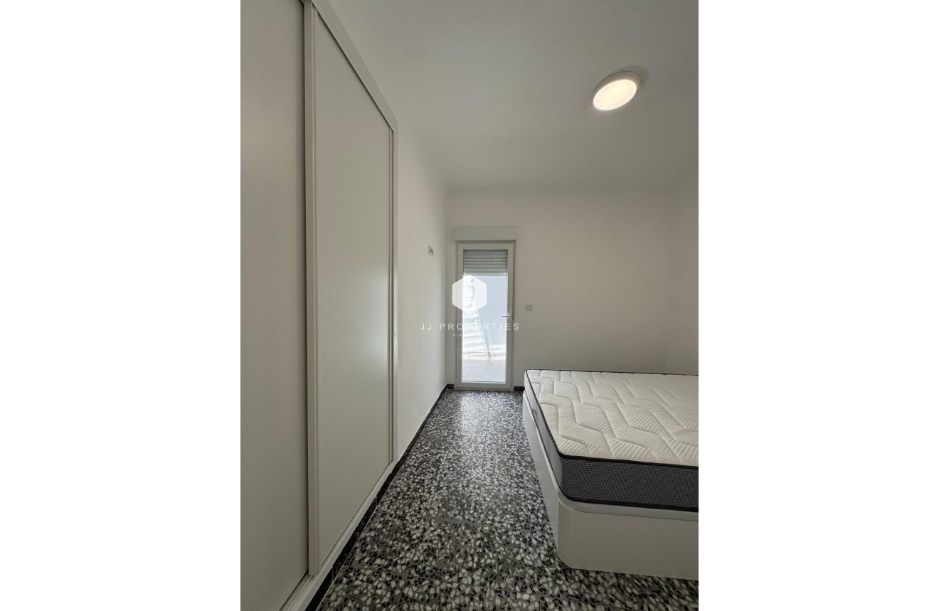 Tweedehands - Chalet -
Torrevieja - Centro