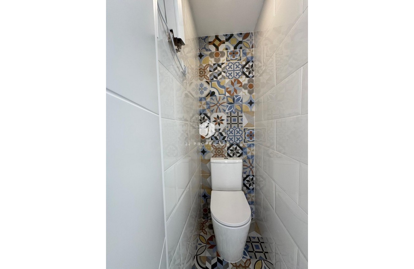 Tweedehands - Chalet -
Torrevieja - Centro