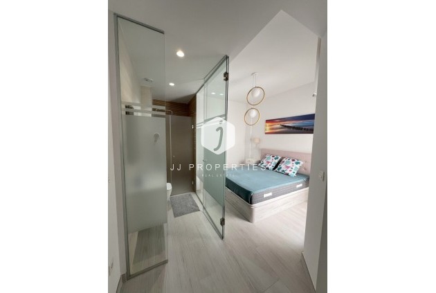 Tweedehands - Appartement / flat -
Torrevieja - Playa del Cura