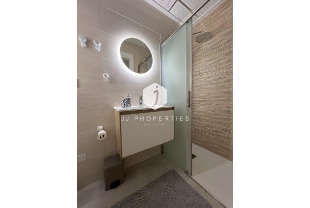 Tweedehands - Appartement / flat -
Torrevieja - Playa del Cura