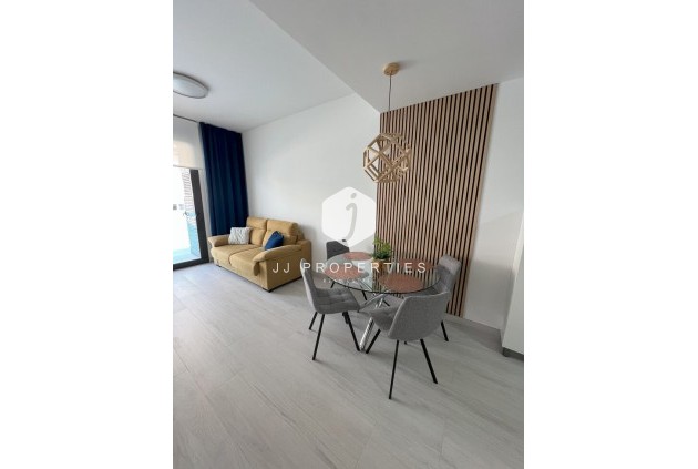 Tweedehands - Appartement / flat -
Torrevieja - Playa del Cura