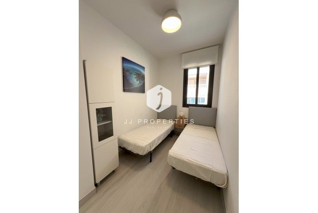 Tweedehands - Appartement / flat -
Torrevieja - Playa del Cura