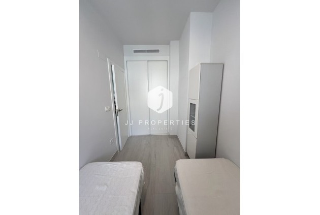 Tweedehands - Appartement / flat -
Torrevieja - Playa del Cura