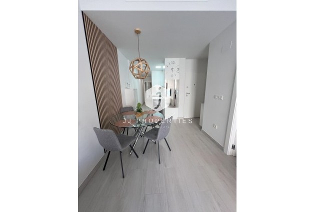Tweedehands - Appartement / flat -
Torrevieja - Playa del Cura
