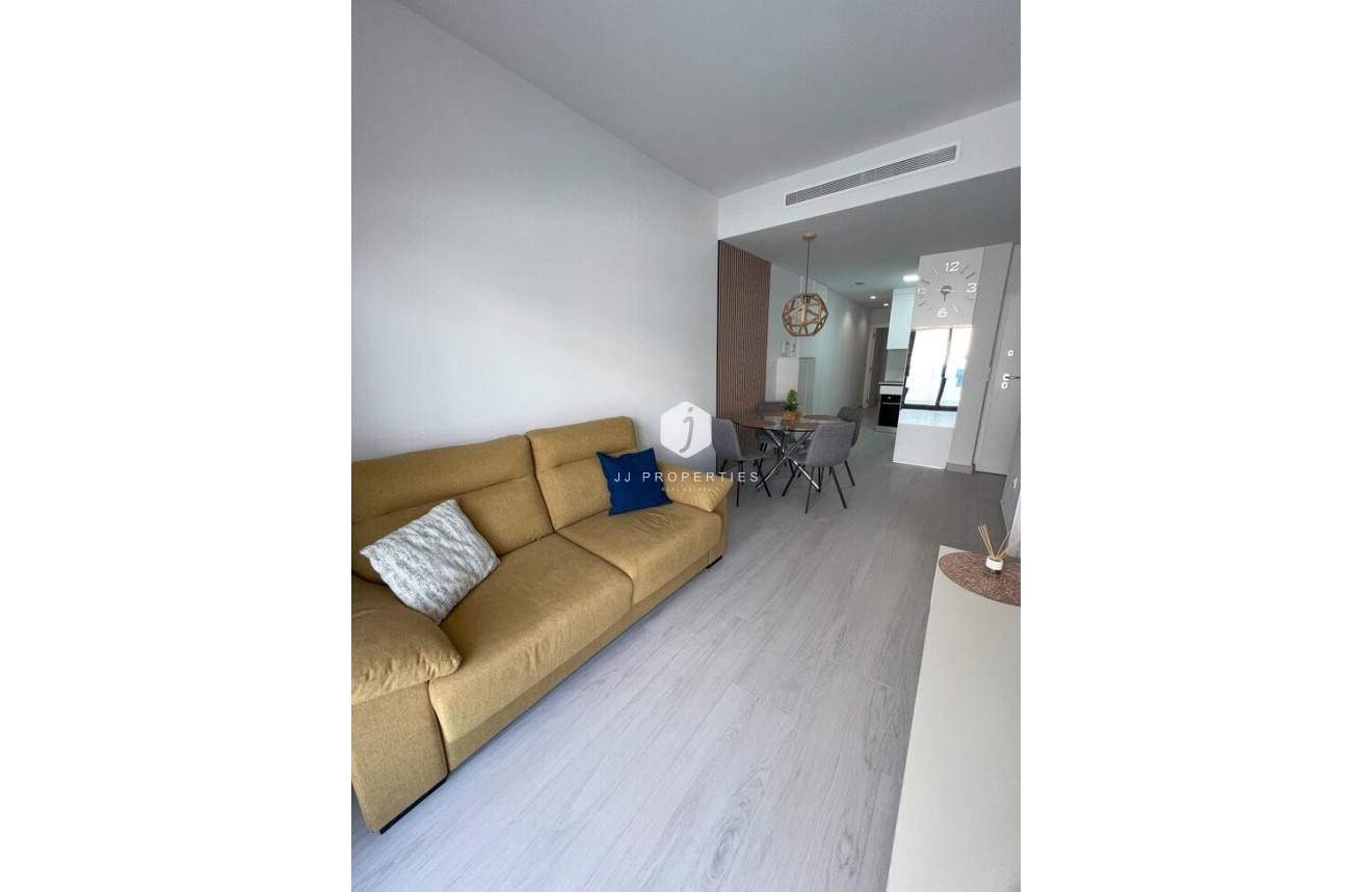 Tweedehands - Appartement / flat -
Torrevieja - Playa del Cura