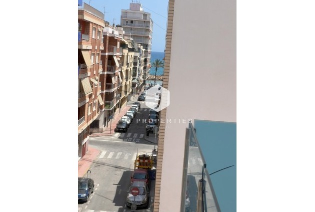 Tweedehands - Appartement / flat -
Torrevieja - Playa del Cura