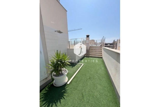 Tweedehands - Appartement / flat -
Torrevieja - Playa del Cura