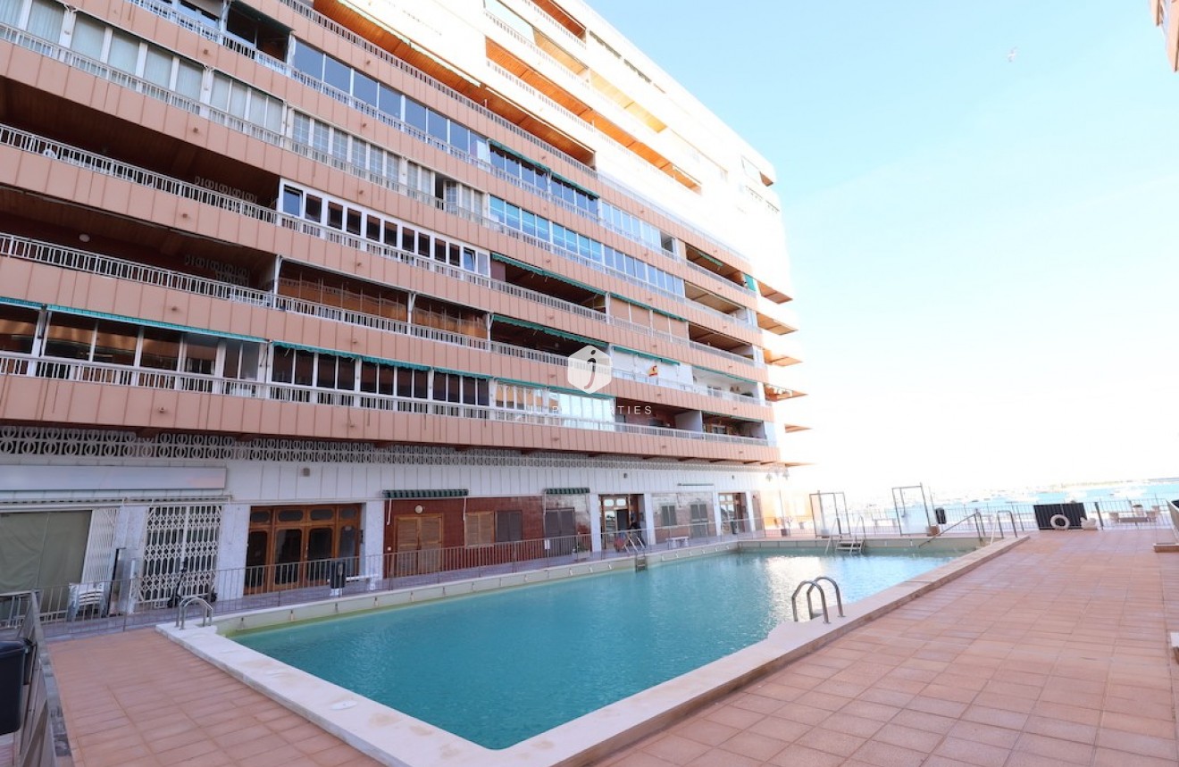 Tweedehands - Appartement / flat -
Torrevieja - Costa Blanca