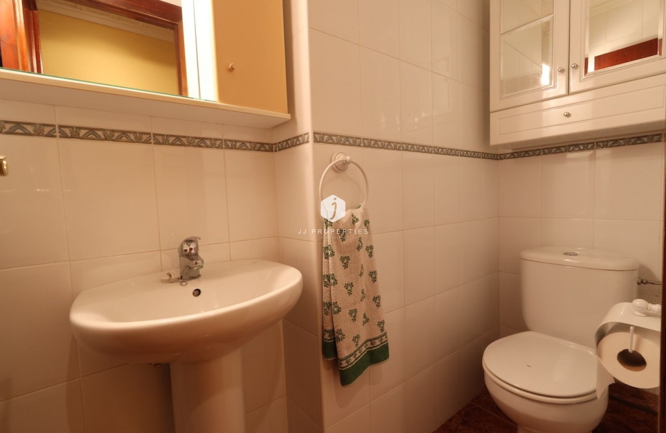 Tweedehands - Appartement / flat -
Torrevieja - Costa Blanca