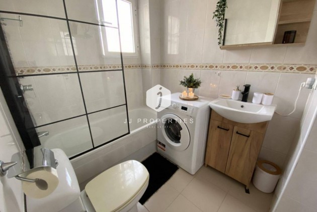 Tweedehands - Appartement / flat -
Playa De Los Naufragos - Costa Blanca