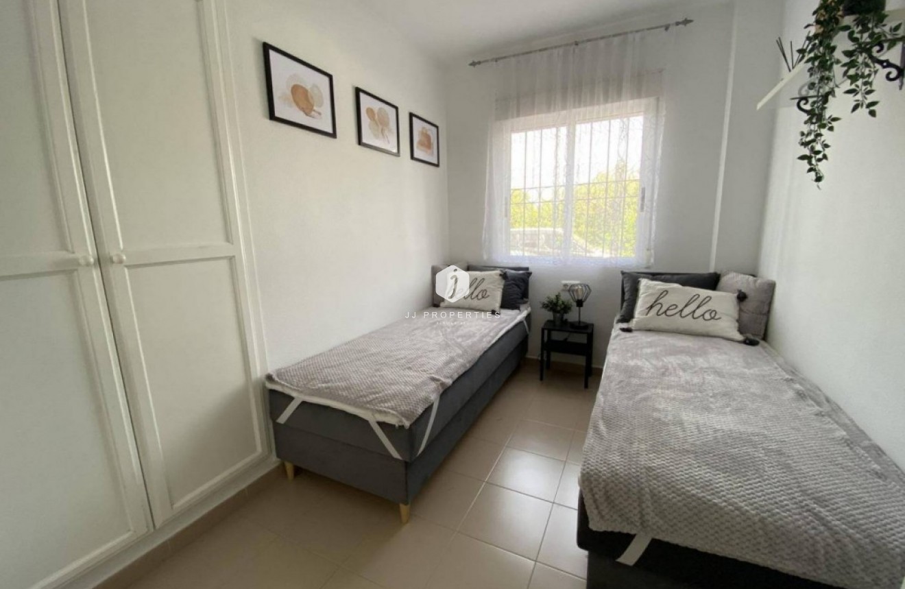 Tweedehands - Appartement / flat -
Playa De Los Naufragos - Costa Blanca