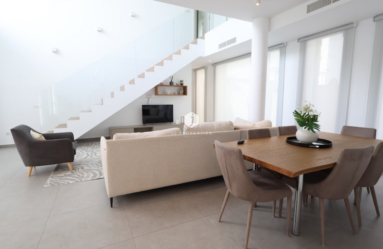 Tweedehands - Villa -
Ciudad Quesada - Costa Blanca