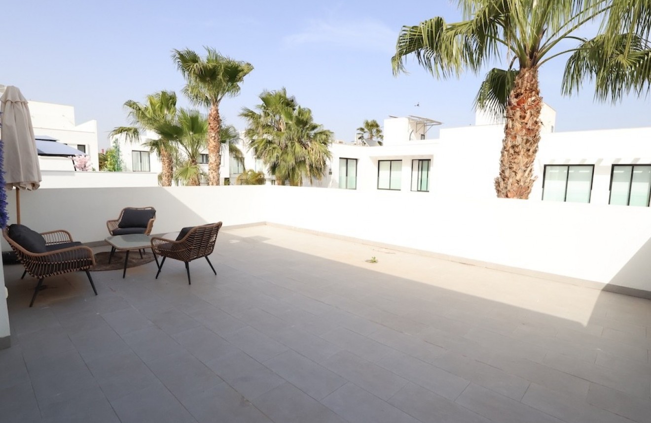 Tweedehands - Villa -
Ciudad Quesada - Costa Blanca