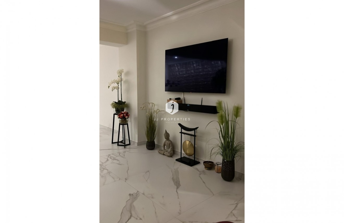 D'occasion - Appartement -
Torrevieja - Costa Blanca