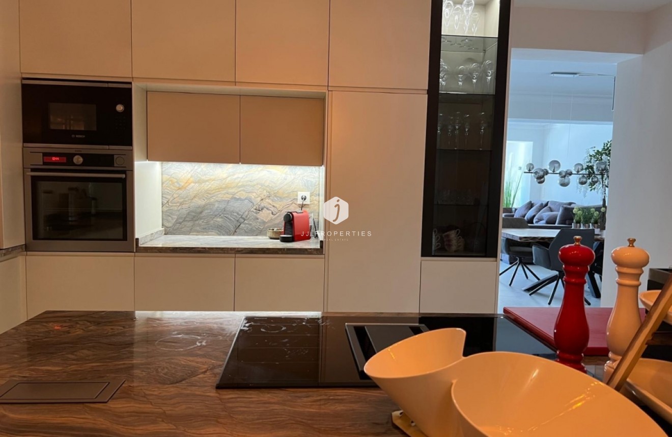 D'occasion - Appartement -
Torrevieja - Costa Blanca