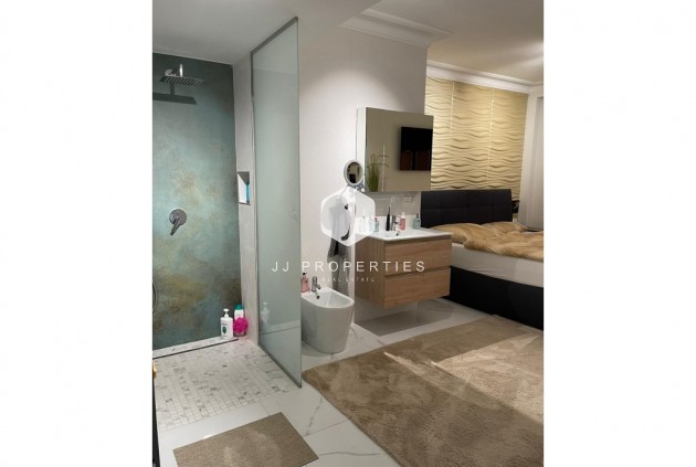 D'occasion - Appartement -
Torrevieja - Costa Blanca