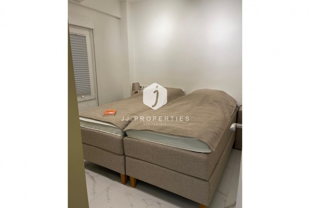 D'occasion - Appartement -
Torrevieja - Costa Blanca