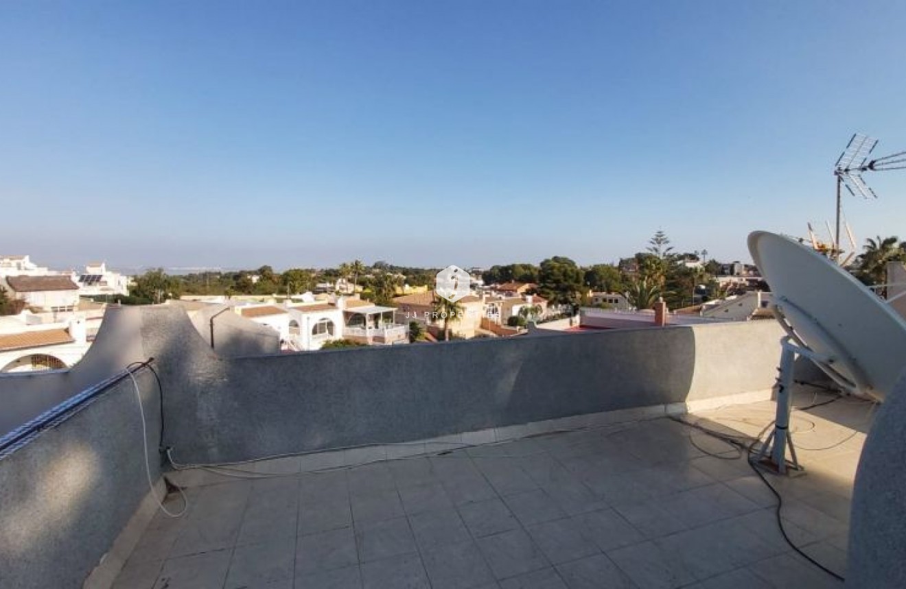 Tweedehands - Villa -
Torrevieja - Costa Blanca