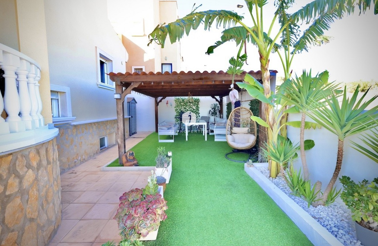 Segunda mano - Villa -
San Miguel de Salinas - Inland