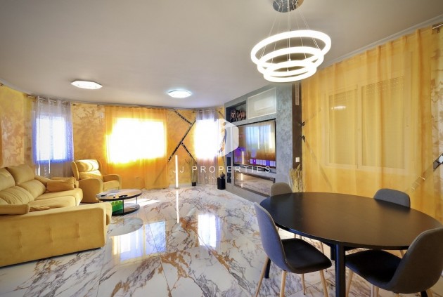 Segunda mano - Villa -
San Miguel de Salinas - Inland