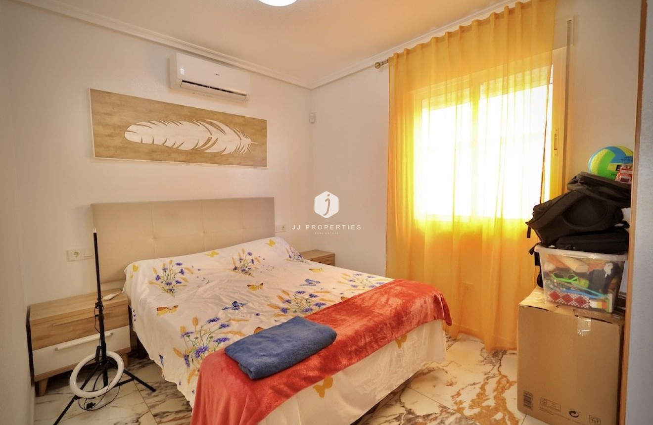 Segunda mano - Villa -
San Miguel de Salinas - Inland